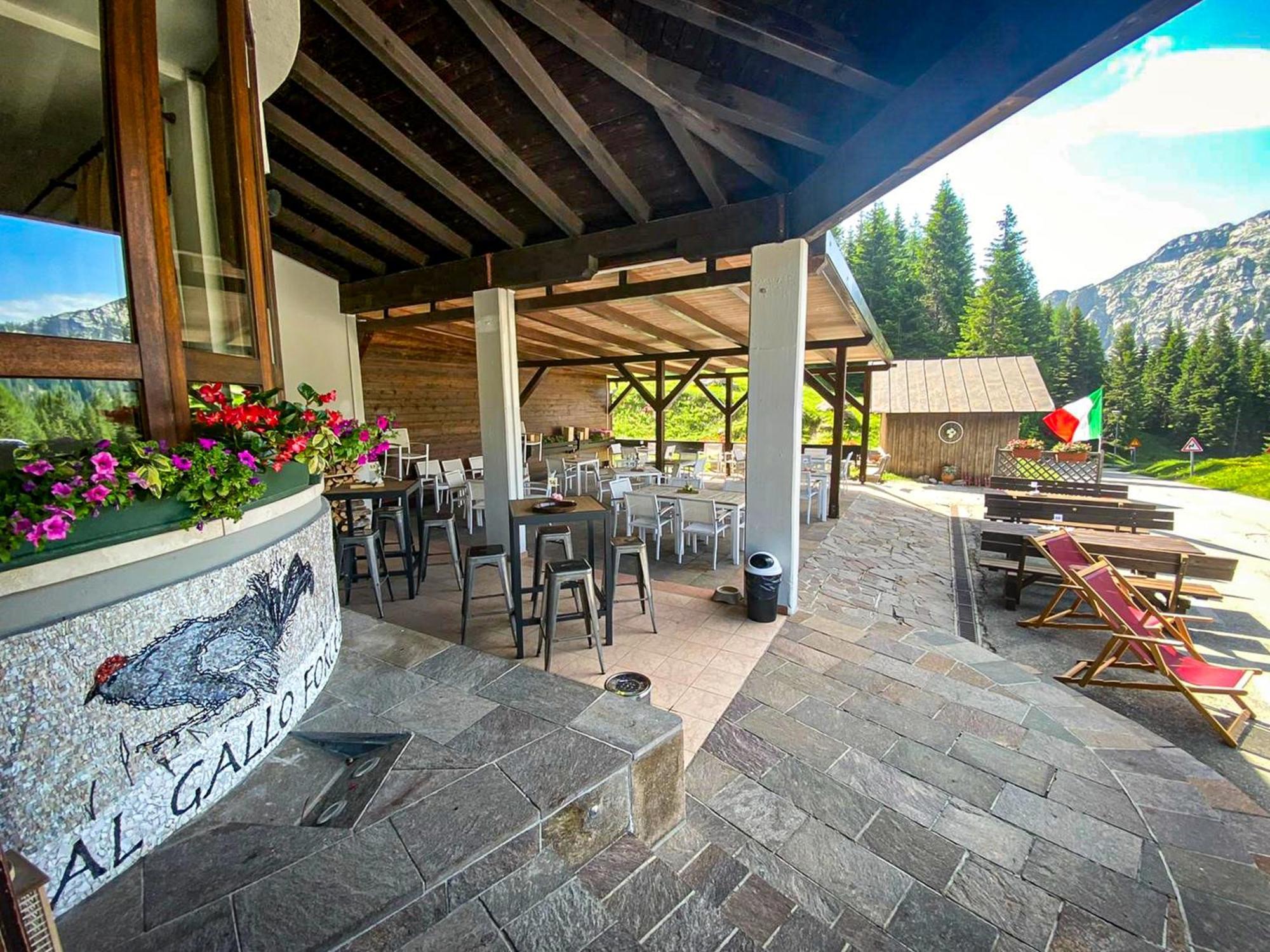 Biker Hotel Al Gallo Forcello Passo Pramollo Exterior photo