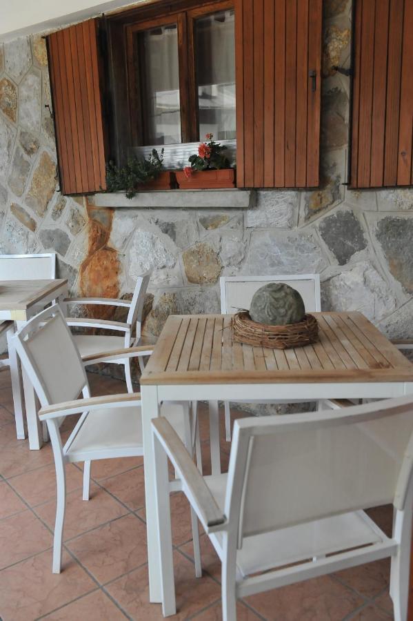 Biker Hotel Al Gallo Forcello Passo Pramollo Exterior photo